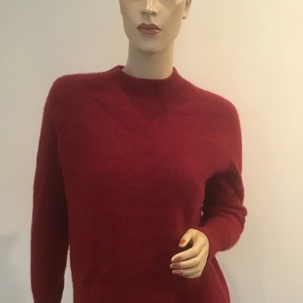 Saks Fifth Avenue‎ Burgundy Crew Neck Waffle Knit Thick 100% Cashmere Sweater S